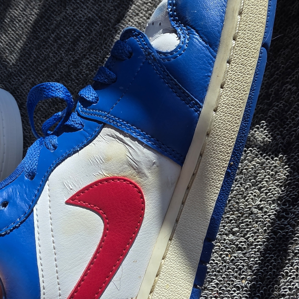 Jordan Womans Blue and White Sneakers - Picture 7 of 15